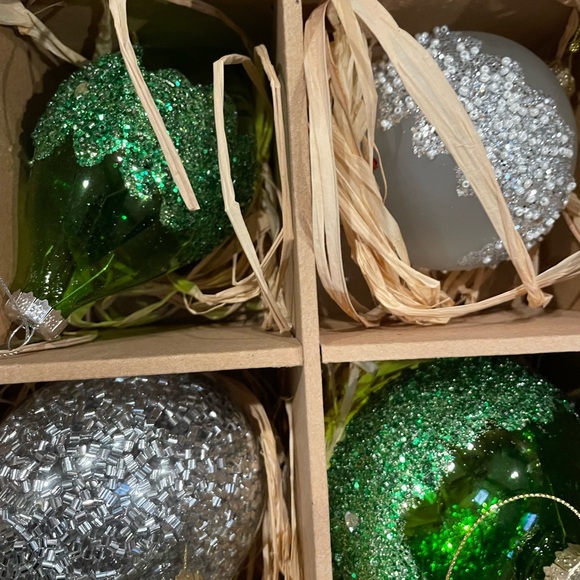 Kirkland’s Assorted Glitter Glass Ornaments - Picture 10 of 15